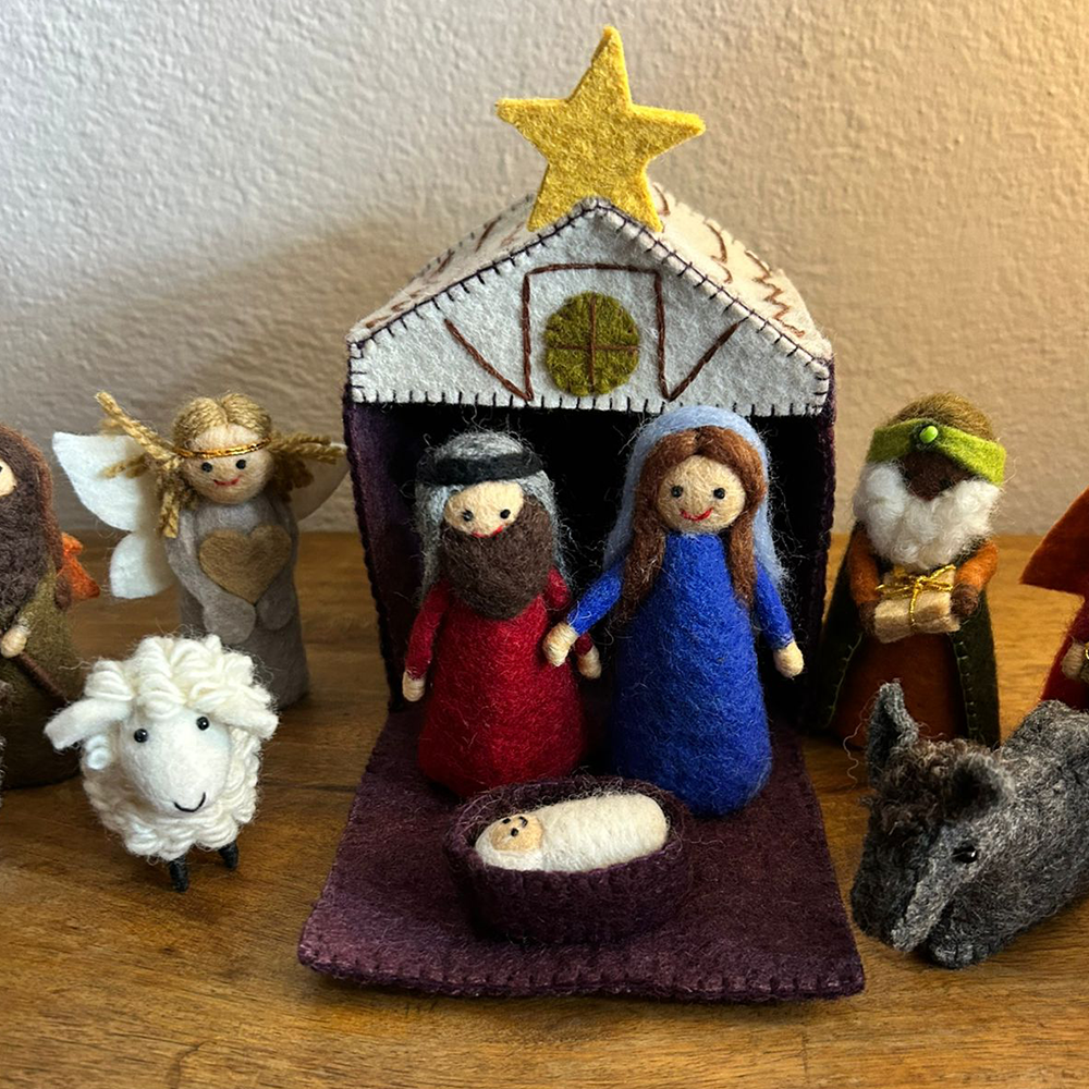 [Pre-Order for Nov] Handmade Felt Nativity Set – 12-Piece Christmas